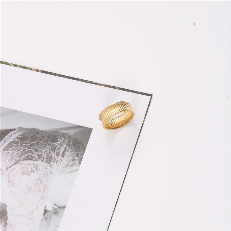 18K Gold Thick Chain and Irregular Melted Ring Set
