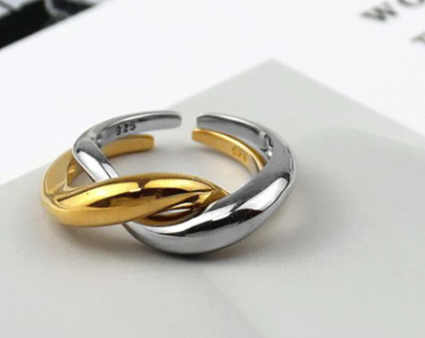 18K Gold Plated Interlocking Ring in Sterling Silver